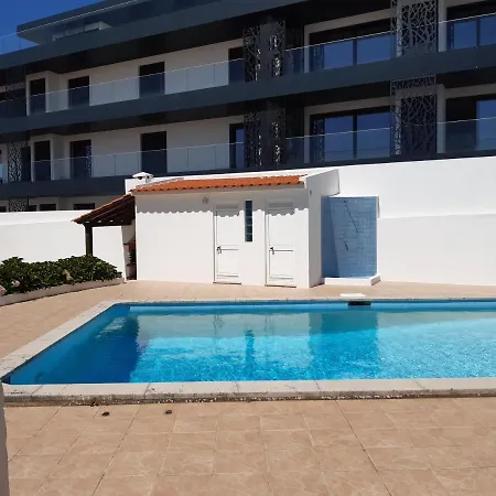 Az Beach House 빌라