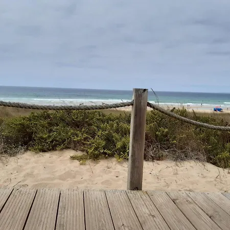 Az Beach House פראייה דה לורינייה